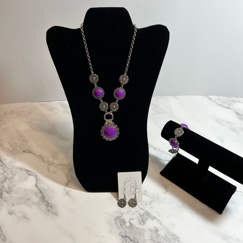 Fashion Jewelry Set Necklace, Bracelet and‎ Earrings NEW